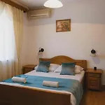 Vijecnica Bed & Breakfast 4*