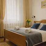 Bed and breakfast Vijecnica 4*