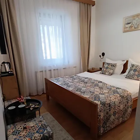 Vijecnica 4* Szarajevó